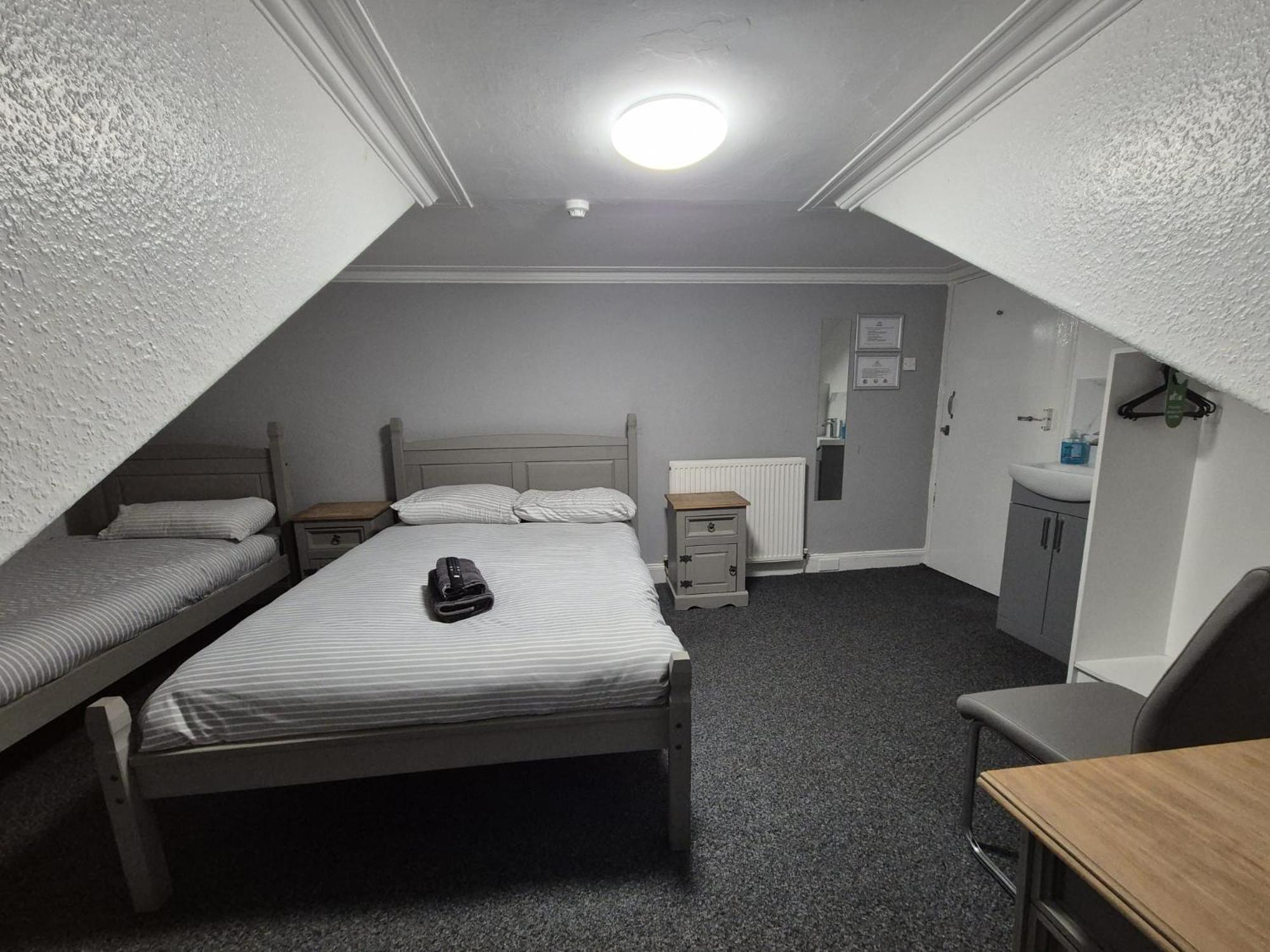 The Queens Hotel Cardenden Εξωτερικό φωτογραφία